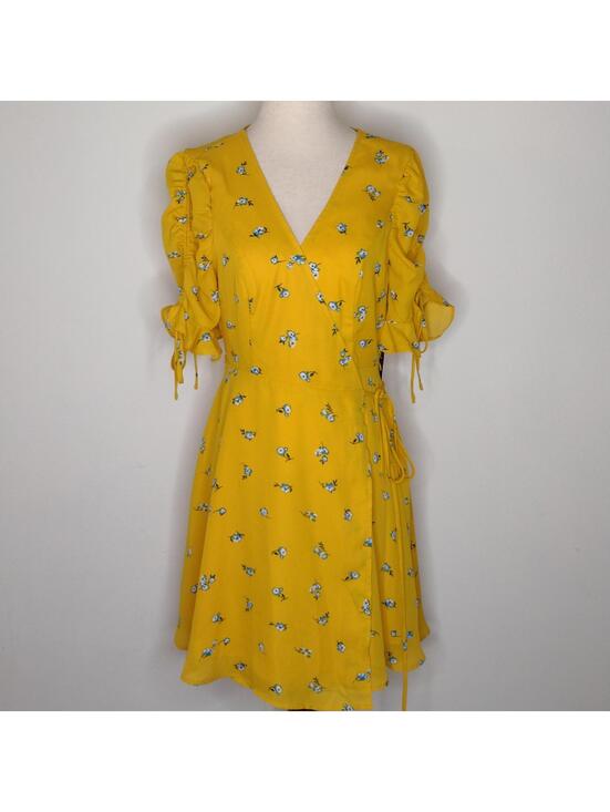 Lulus Dresses & Skirts - NWT Lulus Women's Yellow Floral Dress Size Small